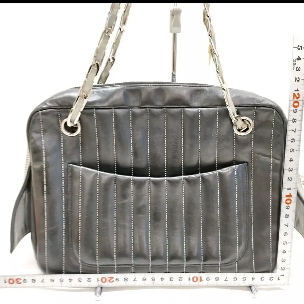 Chanel Vtg Black Vertical Quilted Leather Mademoiselle Ligne Camera Shoulder Bag